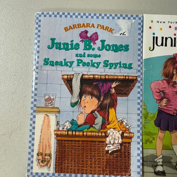 Junie B Jones Book 2 Set Sneaky Spying Stupid Smelly Bus Age 6-9 Grade Level 2.0 - Picture 3 of 9